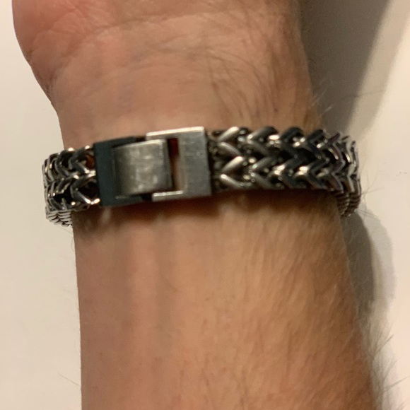 A silver and stainless steel Franco bracelet. - Picture 2 of 4